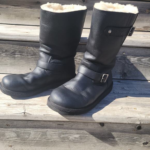 UGG 5678 Kensington Black Leather Shearling Biker Buckle Moto Boots Women Sz 10 - Picture 3 of 13